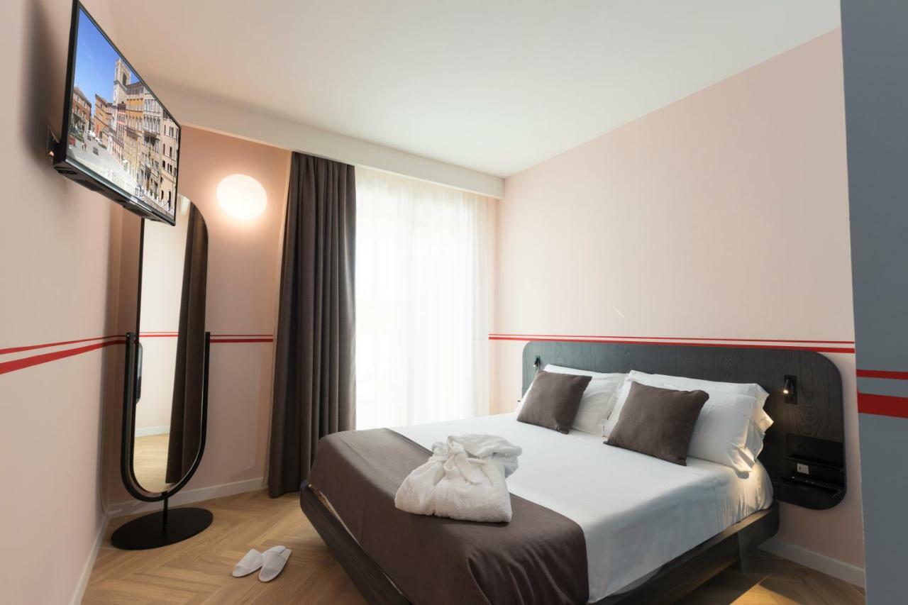 אנקונה Metropolitan Suites מראה חיצוני תמונה